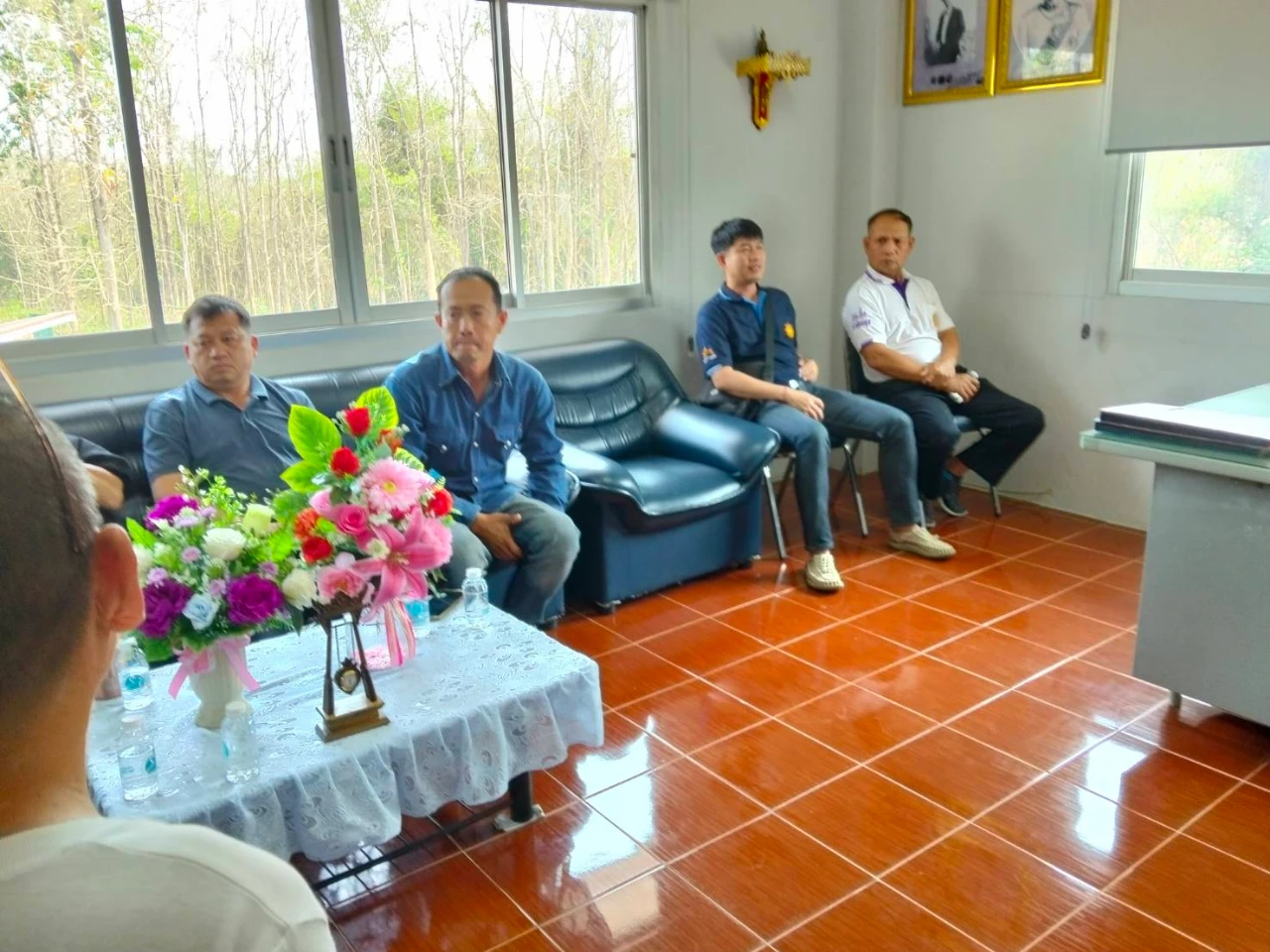 ปรึกษาหารือเกี่ยวกับปัญหาน้ำประปาภายในหมู่บ้านในเขตของอบต.