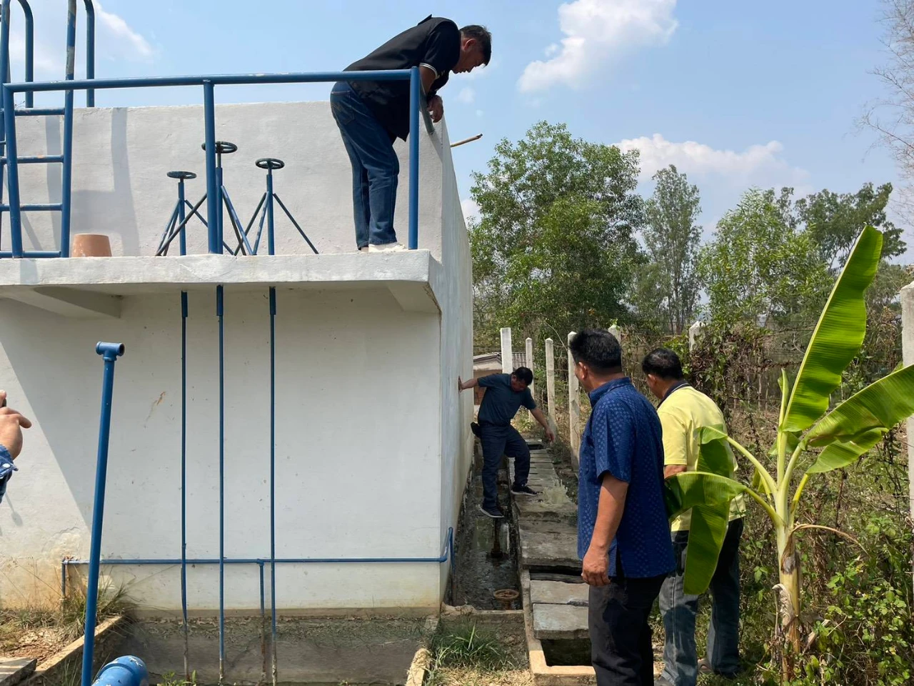 ตรวจเยี่ยมประปาบ้านป่าแขมหมู่ 4 ตำบลบ้านนางอำเภอเชียงม่วนจังหวัดพะเยา
