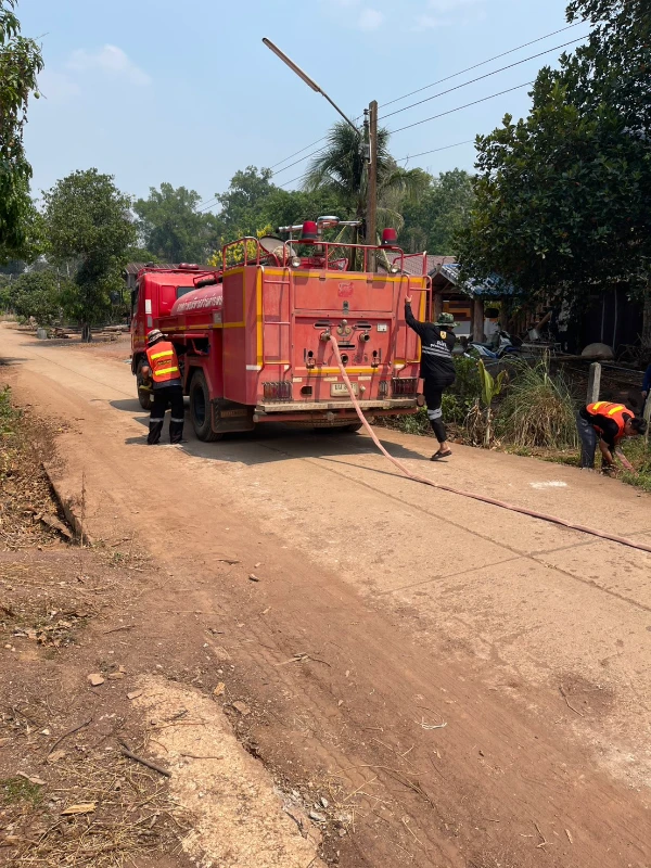 องค์การบริหารส่วนตำบลบ้านมางได้เข้าทำความสะอาดท่อระบายน้ำให้แก่ บ้านบ่อต้นสัก หมู่ที่ 10 ตำบลบ้านมาง