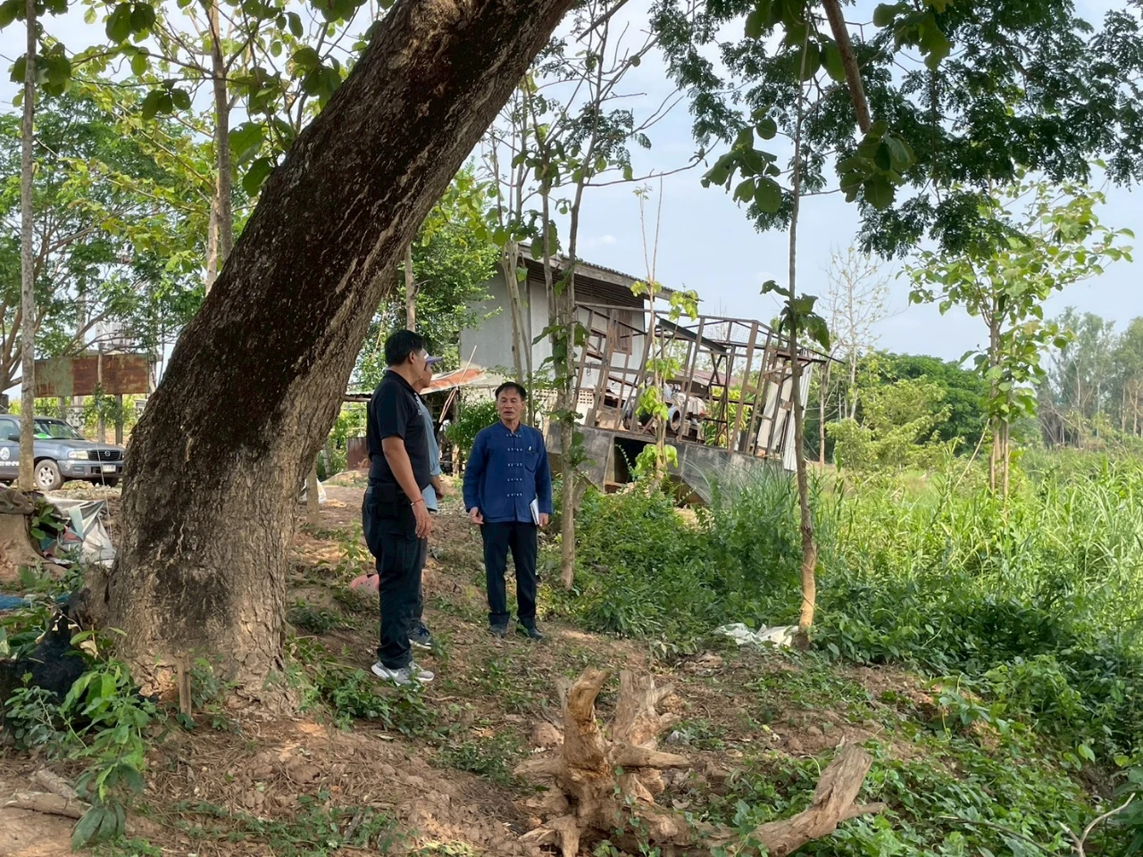 ผอ.กองช่างลงพื้นที่ร่วมกับนายอำเภอเชียงม่วนตรวจสอบตลิ่งแม่น้ำยมในพื้นที่หมู่ที่ 5 บ้านทุ่งมอก